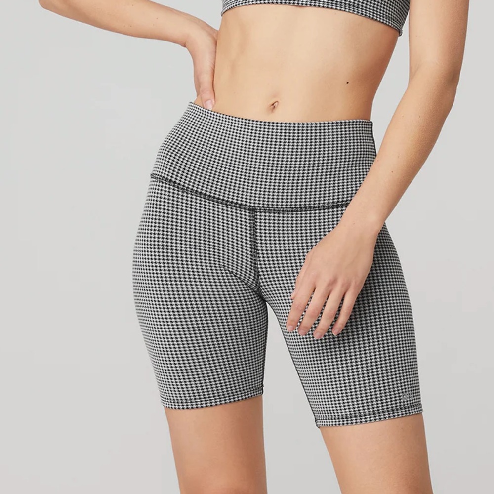 alo- biker shorts